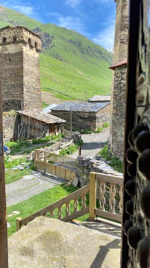 Hotel Nizharadze'S Tower Ushguli Exterior foto